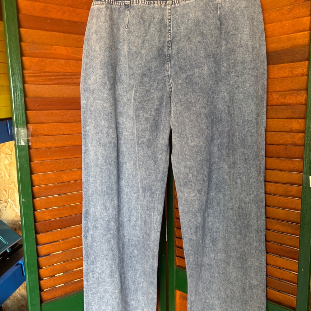 Jeans - Picture 2 of 2